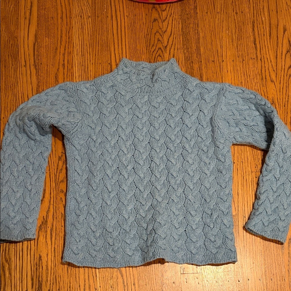 Nua Sweater